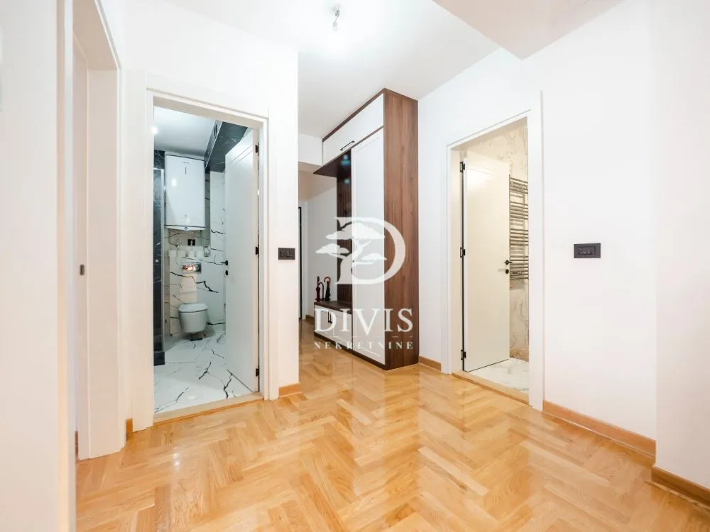 Sale, three bedroom apartment, 68m², Kluz, Zvezdara Sve Podlokacije