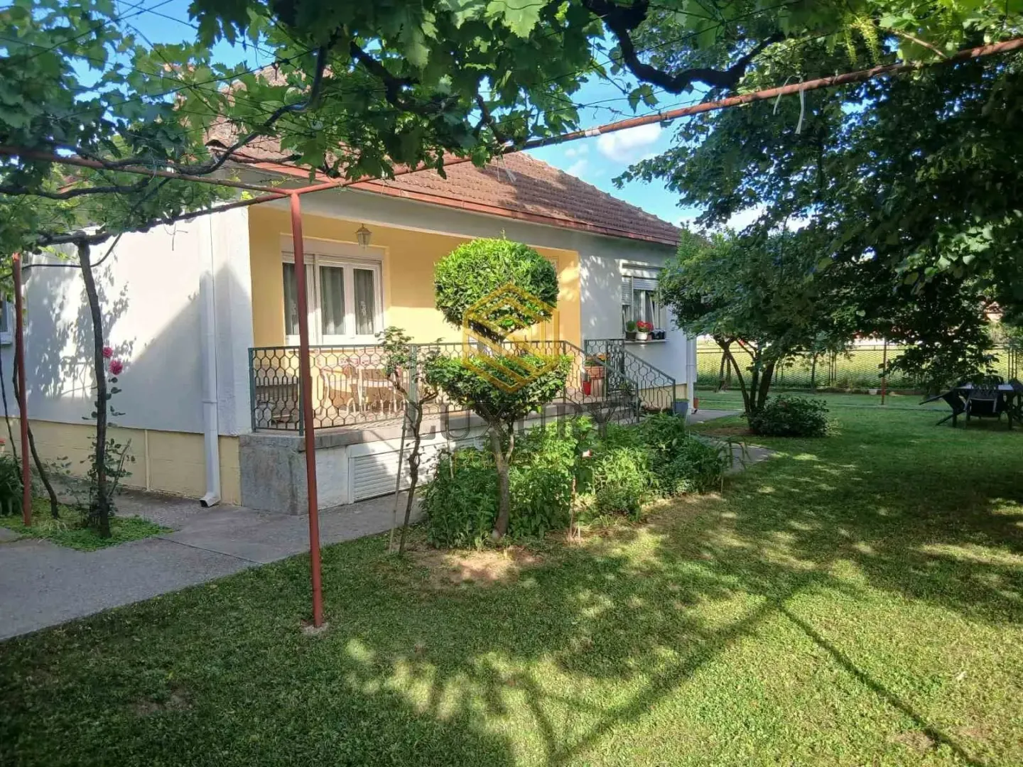Sale, house, 90m², Murtovina, Podgorica