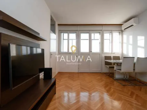 Prodaja, dvosoban stan, 68m², Zabjelo, Podgorica