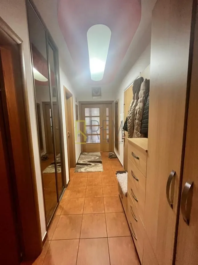 Prodaja, trosoban stan, 136m², Centar, Podgorica
