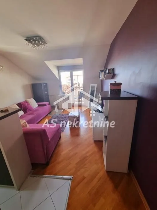 Izdavanje, dvosoban stan, 40m², Lekino Brdo, Voždovac Sve Podlokacije