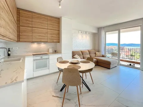 Prodaja, stan, 66m², Tivat, Crna Gora - image 11