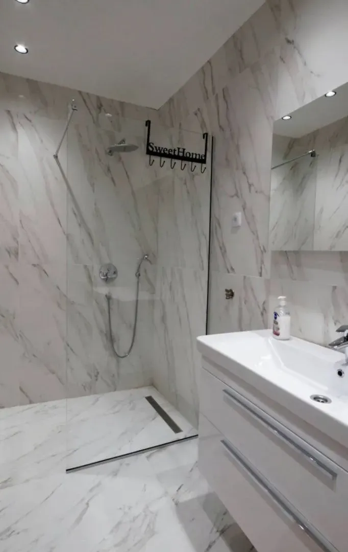 Rent, one bedroom apartment, 58m², Rafailovići, Budva