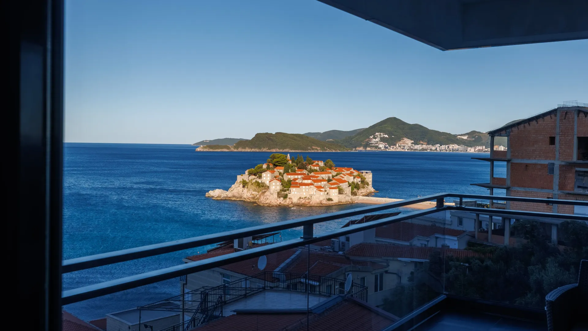 Sale, two bedroom apartment, 162m², Sveti Stefan, Budva