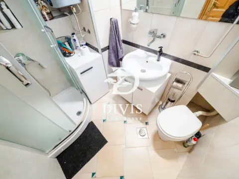 Sale, three bedroom apartment, 93m², Vračar Hram, Vračar Sve Podlokacije - image 11