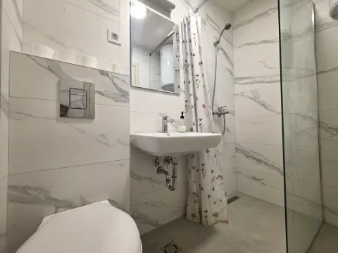 Rent, apartment, 72m², Zagorič, Podgorica - image 13