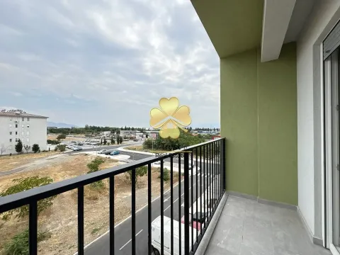 Izdavanje, jednosoban stan, 43m², Pobrežje, Podgorica - image 6