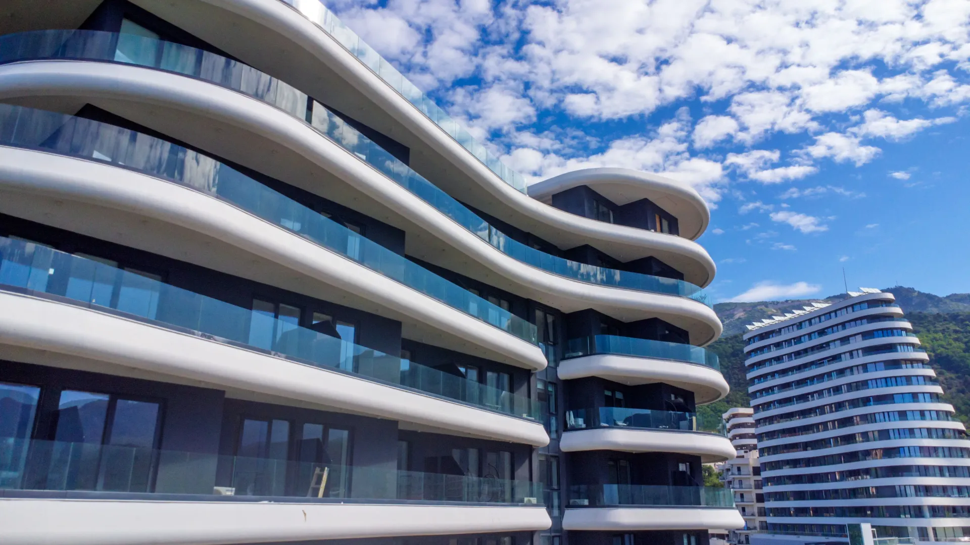 Sale, two bedroom apartment, 149m², Bečići, Budva