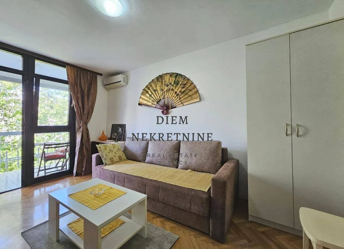 Izdavanje, garsonjera, 30m², Makedonsko naselje, Bar
