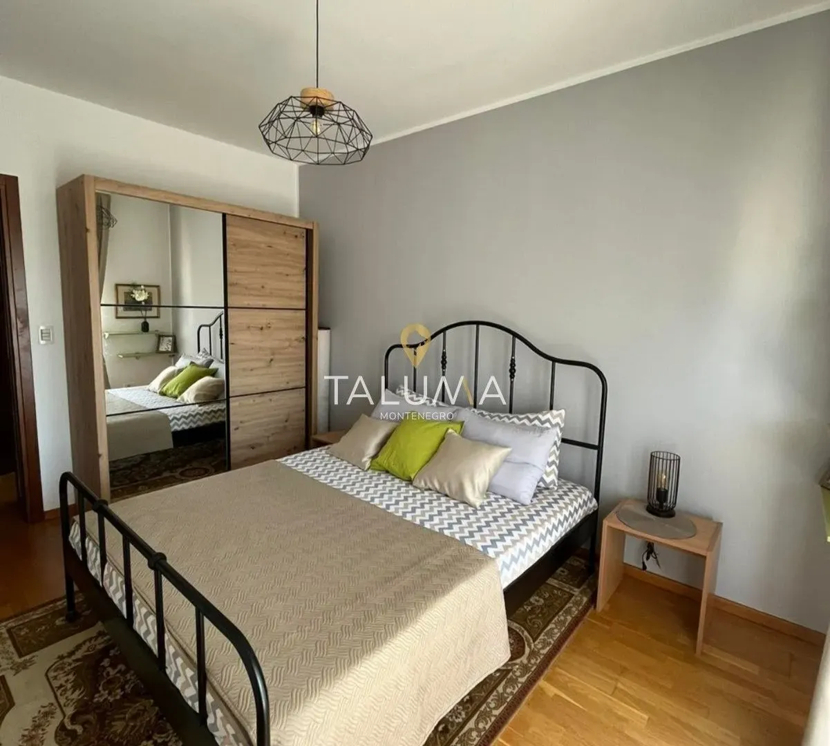 Izdavanje, jednosoban stan, 53m², City Kvart, Podgorica