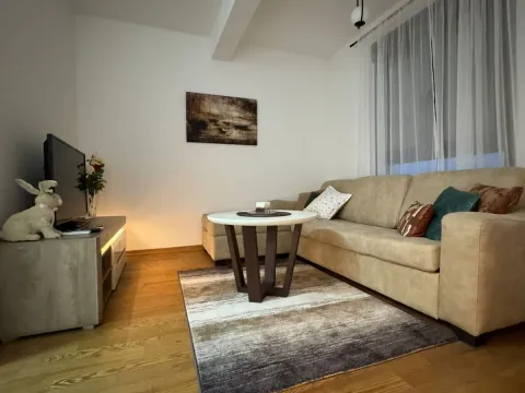 Rent, one bedroom apartment, 33m², City Kvart, Podgorica - image 2