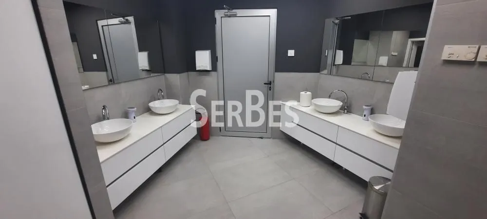 Sale, office space, 774m², Bulevar Oslobodjenja, Novi Sad Sve Podlokacije