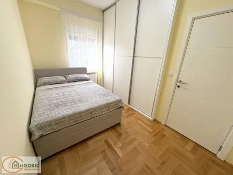 Izdavanje, trosoban stan, 75m², Borča 1, Borča Sve Podlokacije - image 11