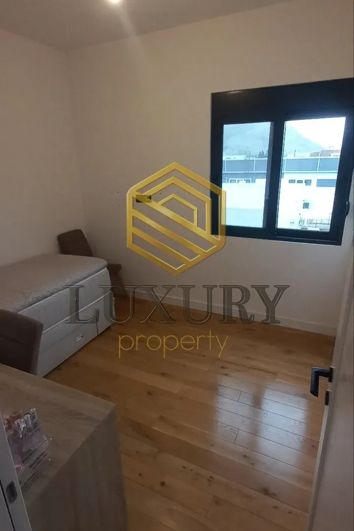 Rent, house, 2000m², Gornja Gorica, Podgorica