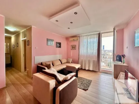 Izdavanje, trosoban stan, 65m², Savski Venac, Beograd - image 5