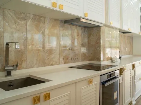 Izdavanje, trosoban stan, 150m², Budva, Crna Gora - image 12