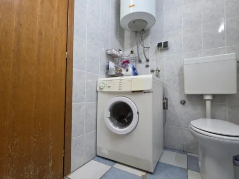 Izdavanje, dvosoban stan, 58m², Zagorič, Podgorica - image 9