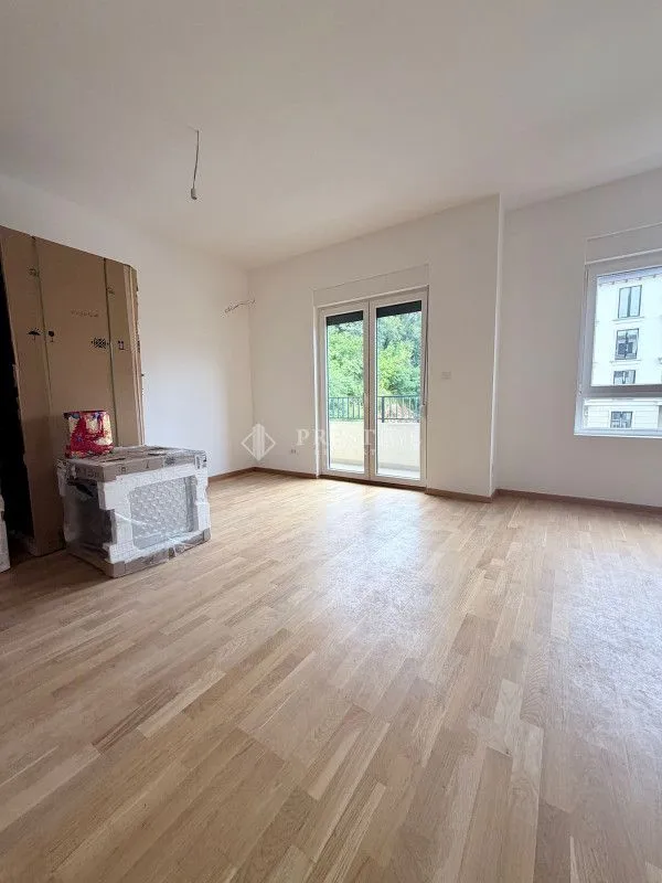 Prodaja, dvosoban stan, 70m², Zabjelo, Podgorica
