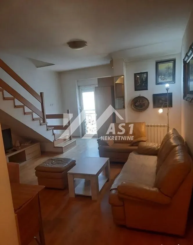 Izdavanje, dvosoban stan, 61m², Bulevar Oslobodjenja, Novi Sad Sve Podlokacije