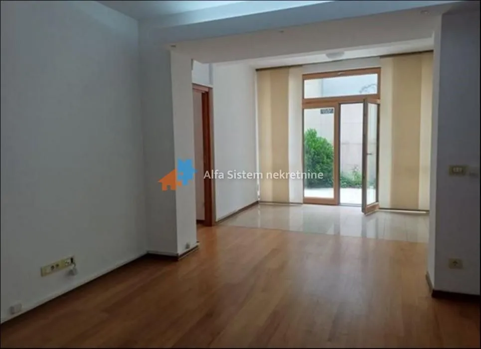 Rent, office space, 135m², Autokomanda, Voždovac Sve Podlokacije