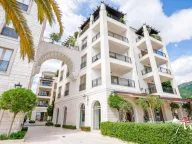 Prodaja, dvosoban stan, 136m², Porto Montenegro, Tivat - image 13