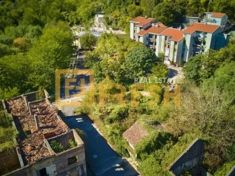 Prodaja, plac, 829m², Cetinje, Crna Gora
