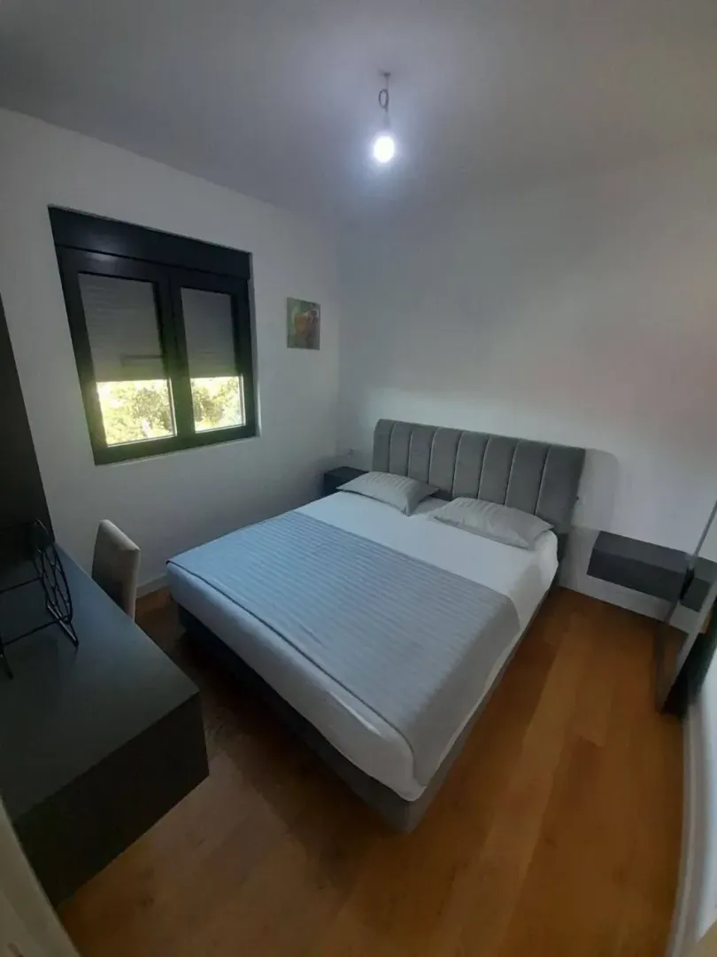 Rent, one bedroom apartment, 45m², Bečići, Budva