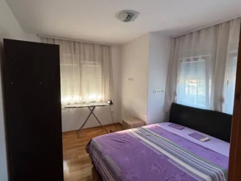 Daily-rent, one bedroom apartment, 50m², Ilino, Bar - image 2