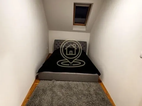 Izdavanje, trosoban stan, 52m², Centar, Novi Sad - image 8