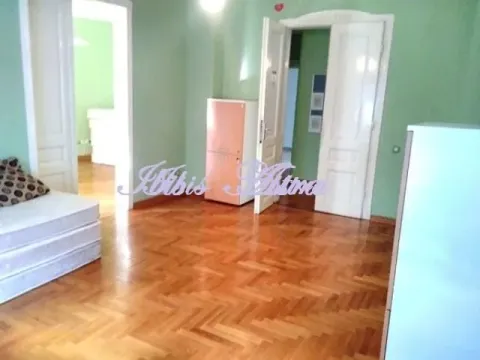 Rent, four bedroom apartment, 130m², Skadarlija, Beograd - image 2