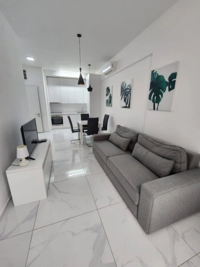 Rent, one bedroom apartment, 50m², Bečići, Budva
