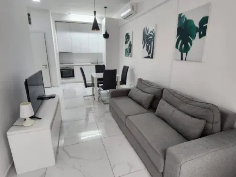 Rent, one bedroom apartment, 50m², Bečići, Budva - image 3