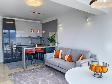 Prodaja, kuća, 120m², Centar, Tivat - image 6