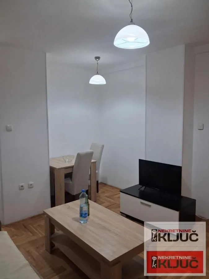 Izdavanje, jednosoban stan, 38m², Nova Detelinara, Novi Sad Sve Podlokacije