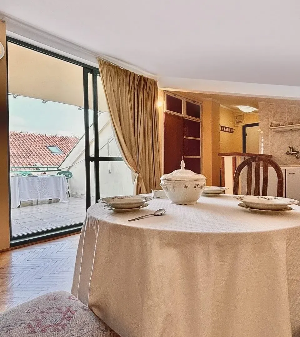 Prodaja, dvosoban stan, 60m², Maini, Budva