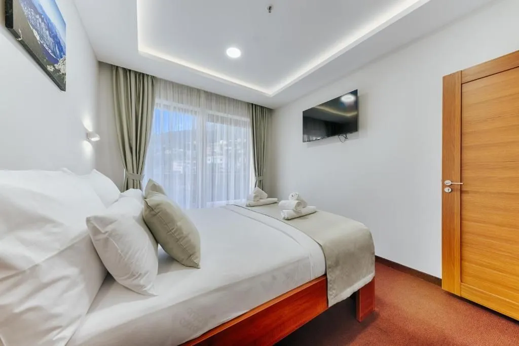 Sale, house, 12000m², Dobre Vode, Bar