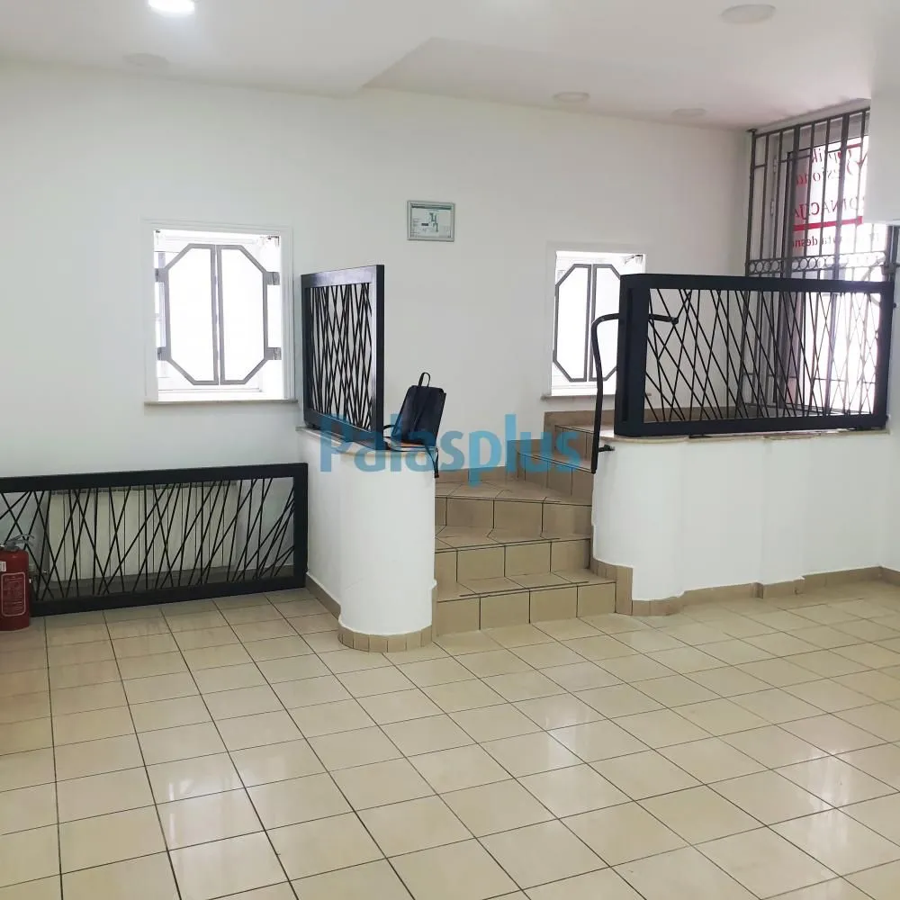Rent, office space, 54m², Zemun Centar, Zemun Sve Podlokacije