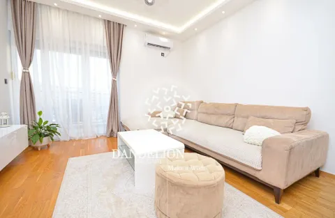 Rent, one bedroom apartment, 59m², Central Point, Podgorica - image 959