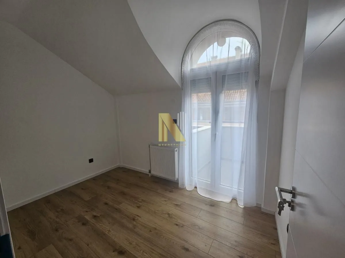 Prodaja, trosoban stan, 58m², Bulevar Oslobodjenja, Novi Sad Sve Podlokacije