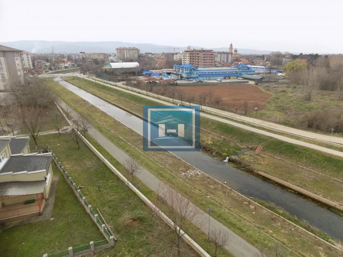 Prodaja, četvorosoban stan, 150m², Jagodnjak, Paraćin
