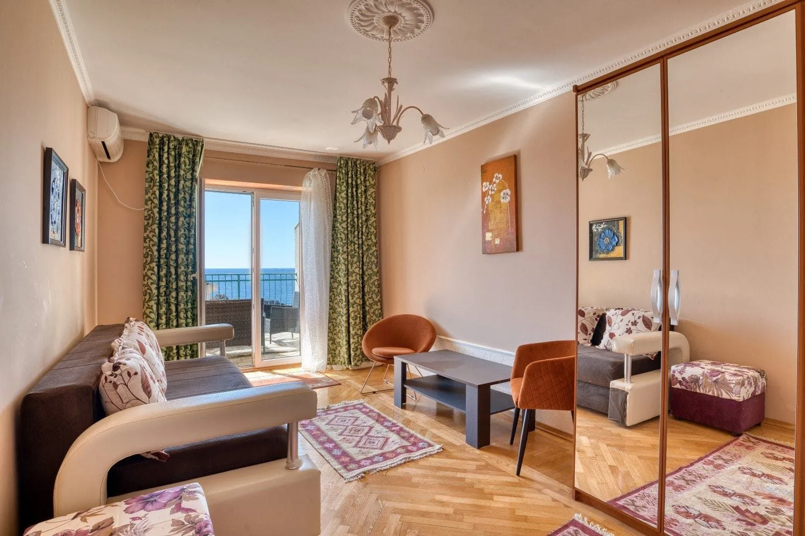 Sale, two bedroom apartment, 117m², Sveti Stefan, Budva
