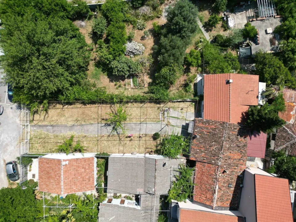 Prodaja, plac, 440m², Gintaš, Podgorica