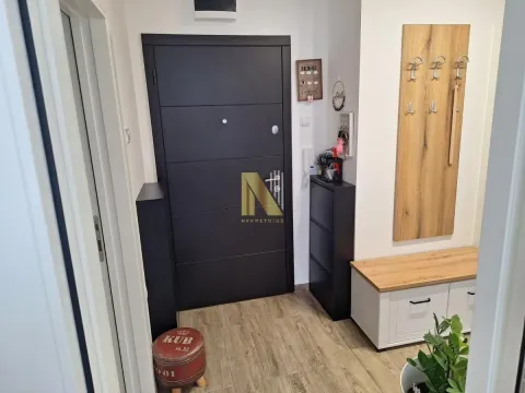 Sale, three bedroom apartment, 73m², Centar, Subotica - image 9