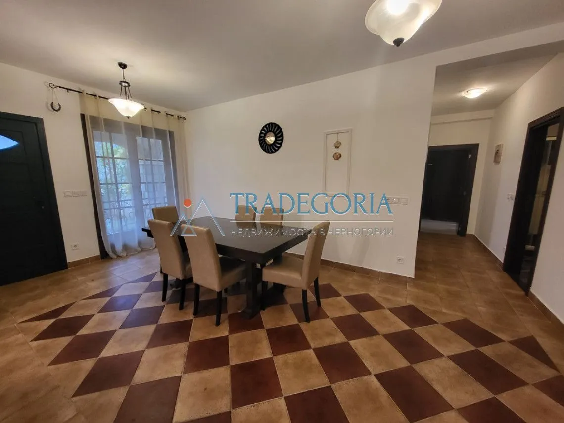 Prodaja, trosoban stan, 126m², Koštanjica, Bar