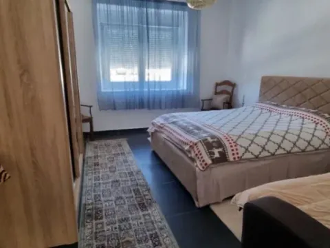 Izdavanje, jednosoban stan, 70m², Cetinje, Crna Gora - image 2
