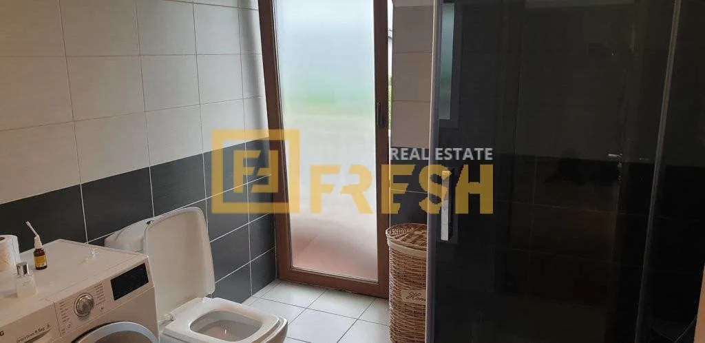 Rent, house, 300m², Vranići, Podgorica
