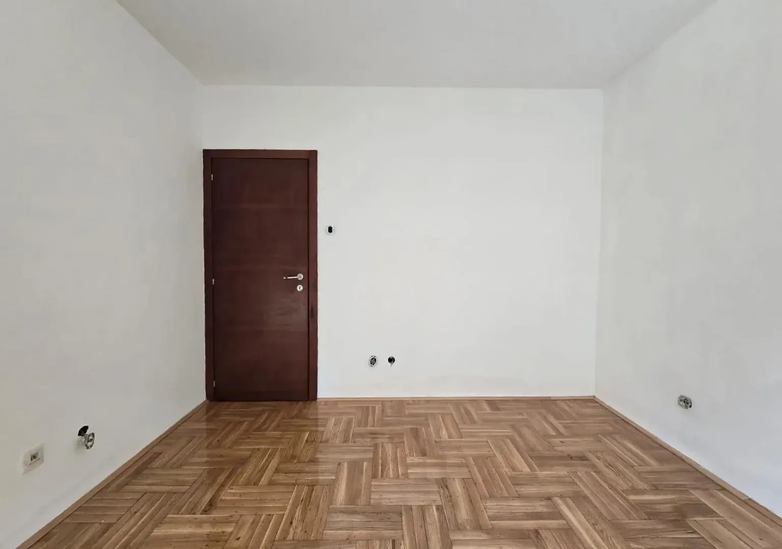 Prodaja, dvosoban stan, 73m², Dalmatinska ulica, Podgorica