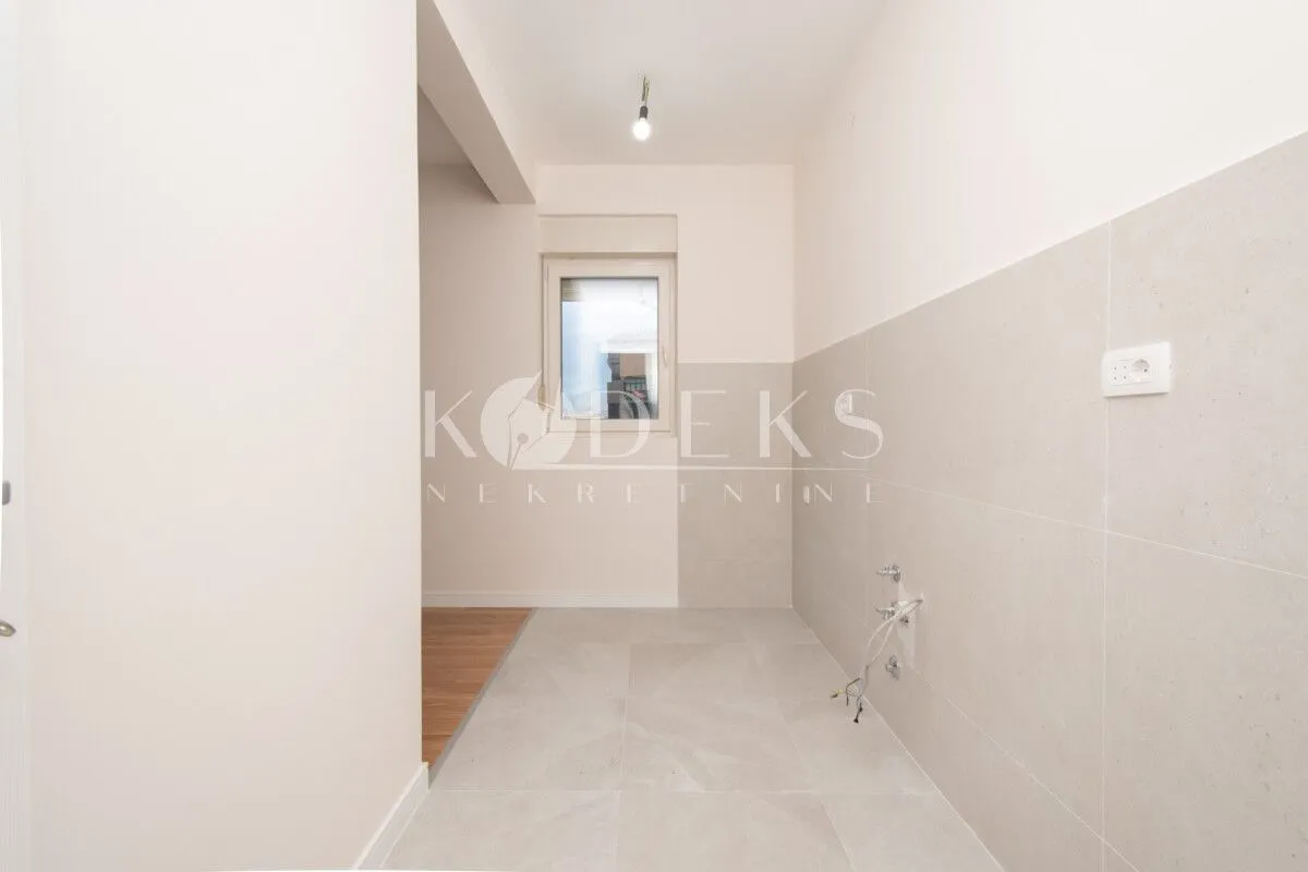Rent, office space, 71m², Central Point, Podgorica