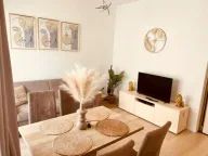 Rent, one bedroom apartment, 47m², Kalimanj, Tivat - image 1