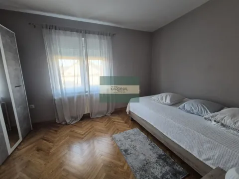 Prodaja, kuća, 379m², Trnava, Jagodina - image 30